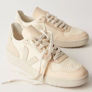 Veja V-10 Chromefree Leather in Multicolor/Cashew/Pierre sz 39EU/8US New in Box
